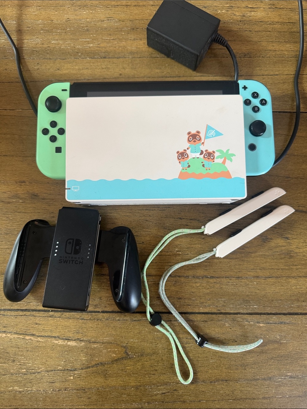 Nintendo Switch - Animal Crossing Edition